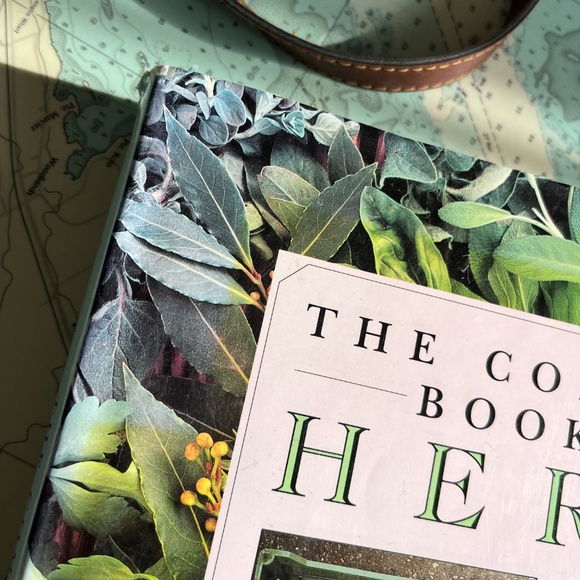 Vintage 1994 The Complete Book of Herbs - Picture 2 of 8